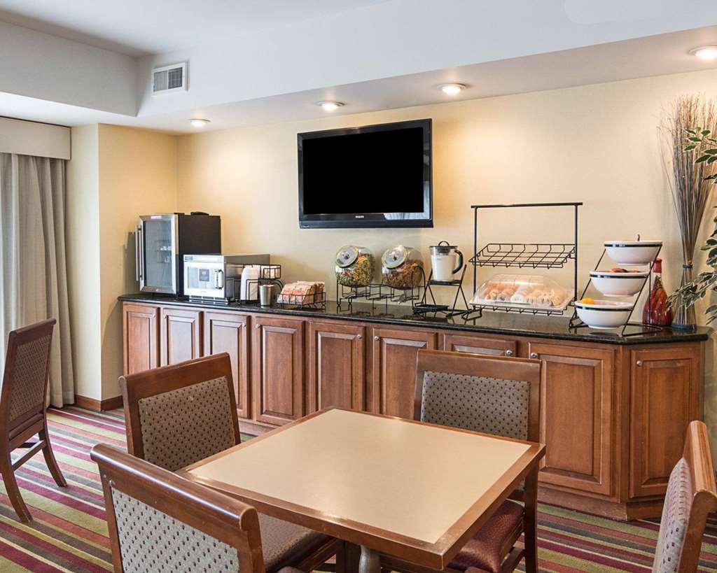 Holiday Inn Express - Lorton By Ihg Ресторан фото